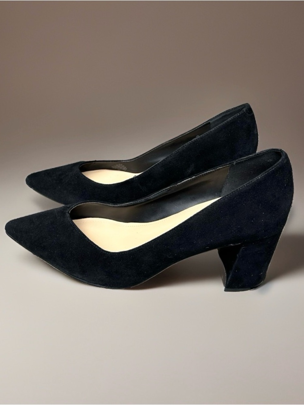 Marc Fisher “Caitlin”  Black  Suede Pumps ~9.5